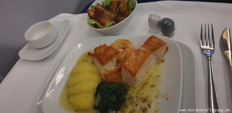 Abendessen bei Lufthansa in der Business Class